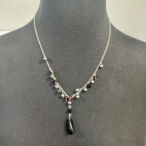 Vintage-Inspired Silver & Black Beaded Necklace With Teardrop Pendant